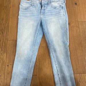 American Eagle Outfitters Light Blue Jeans